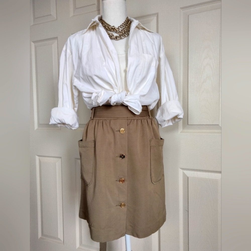 Tommy Hilfiger cargo skirt